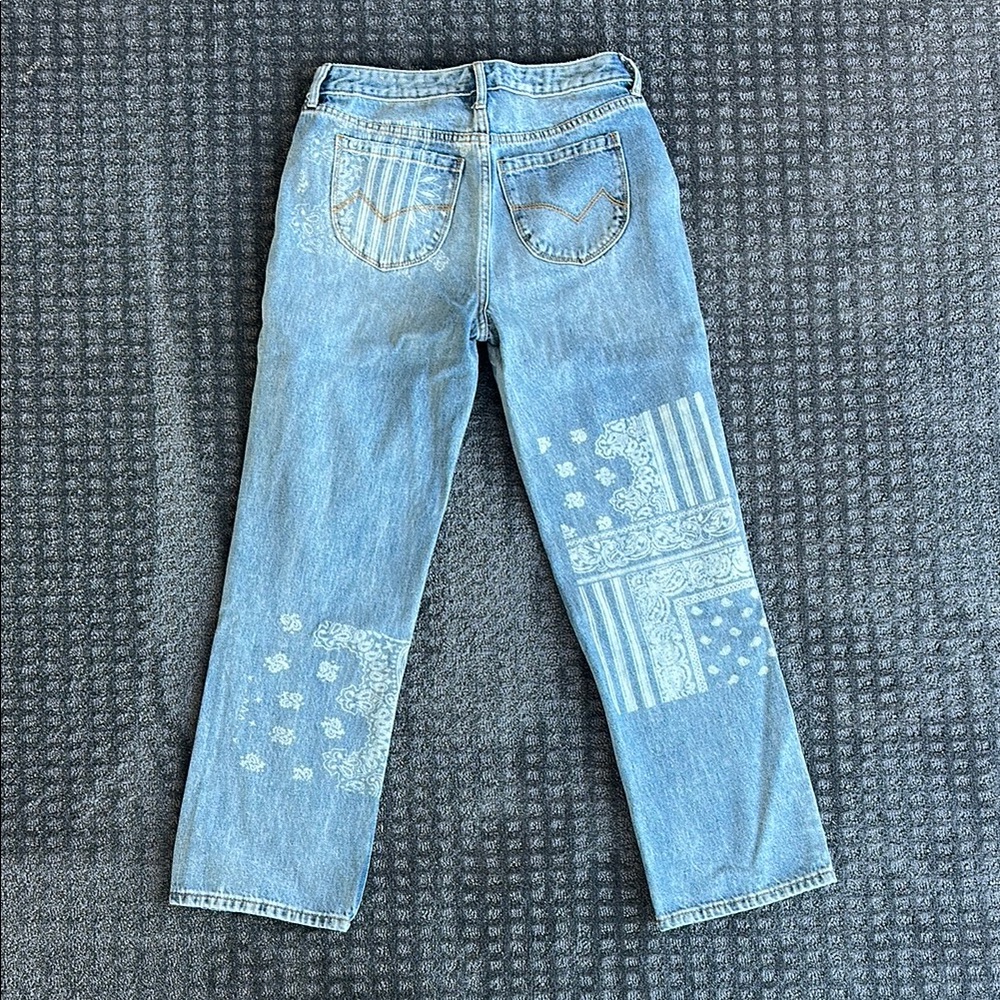 Cleo & Wolf Astoria Jeans - Picture 3 of 7